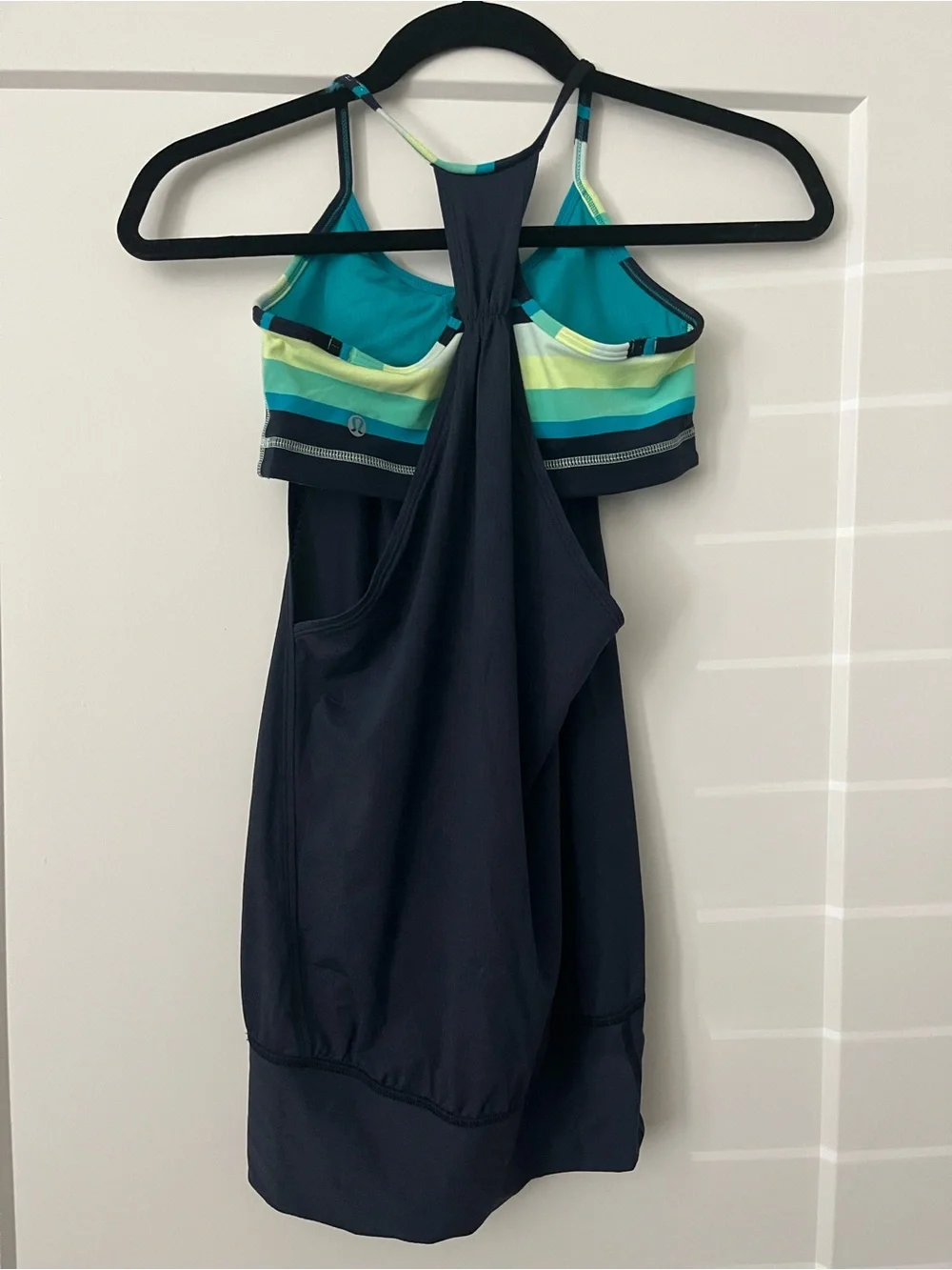 Lululemon tank with built in bra